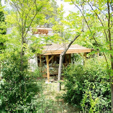 Bed and Breakfast Nuitees Bohemes Gajan  Экстерьер фото
